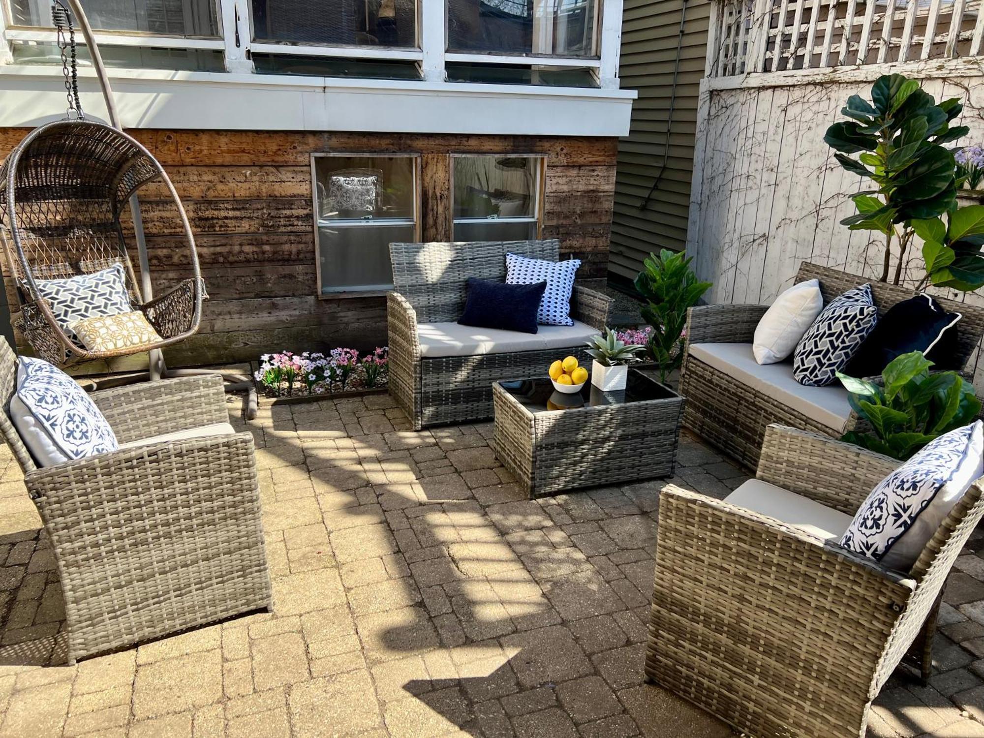 3 Bedroom Spacious Home In Ideal Location W Free Parking Back Yard Pets Welcome Chicago Exterior photo